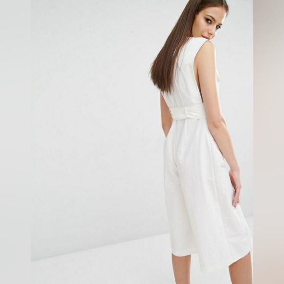 Kendall + Kylie | Sleeveless Lace-up Denim Jumpsuit - Picture 14 of 15